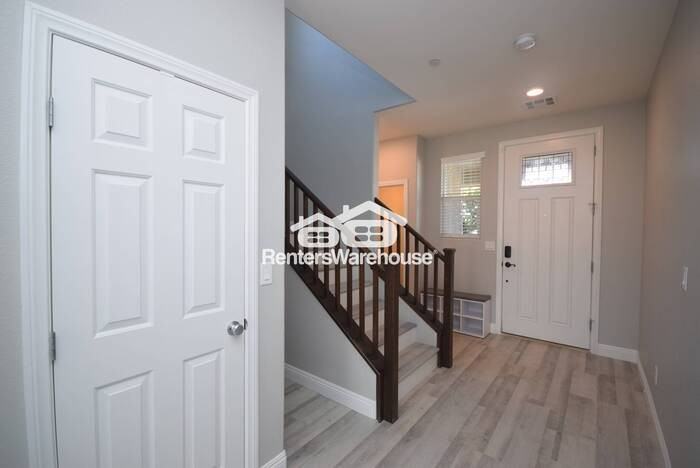 2134 Danzinger Pl - Photo 3 of 45