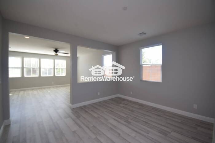 2134 Danzinger Pl - Photo 4 of 45