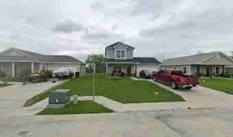 featured image of 105 Hummingbird Ave