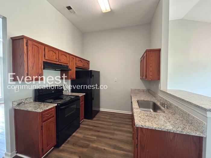 9136 Kaitlyn Dr S - Photo 2 of 25