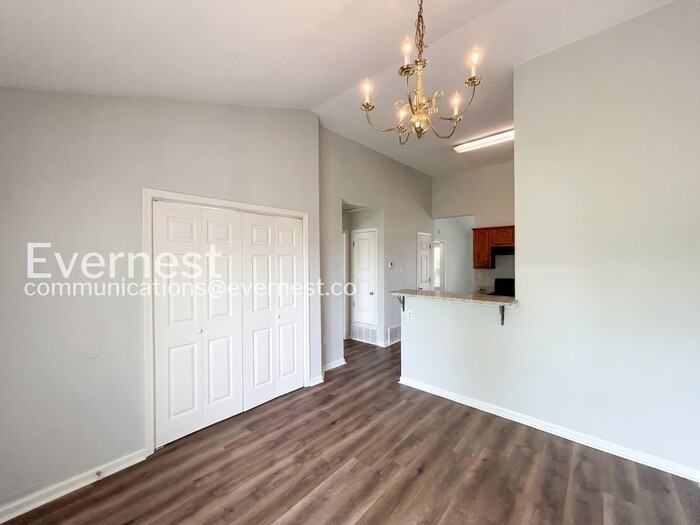 9136 Kaitlyn Dr S - Photo 7 of 25