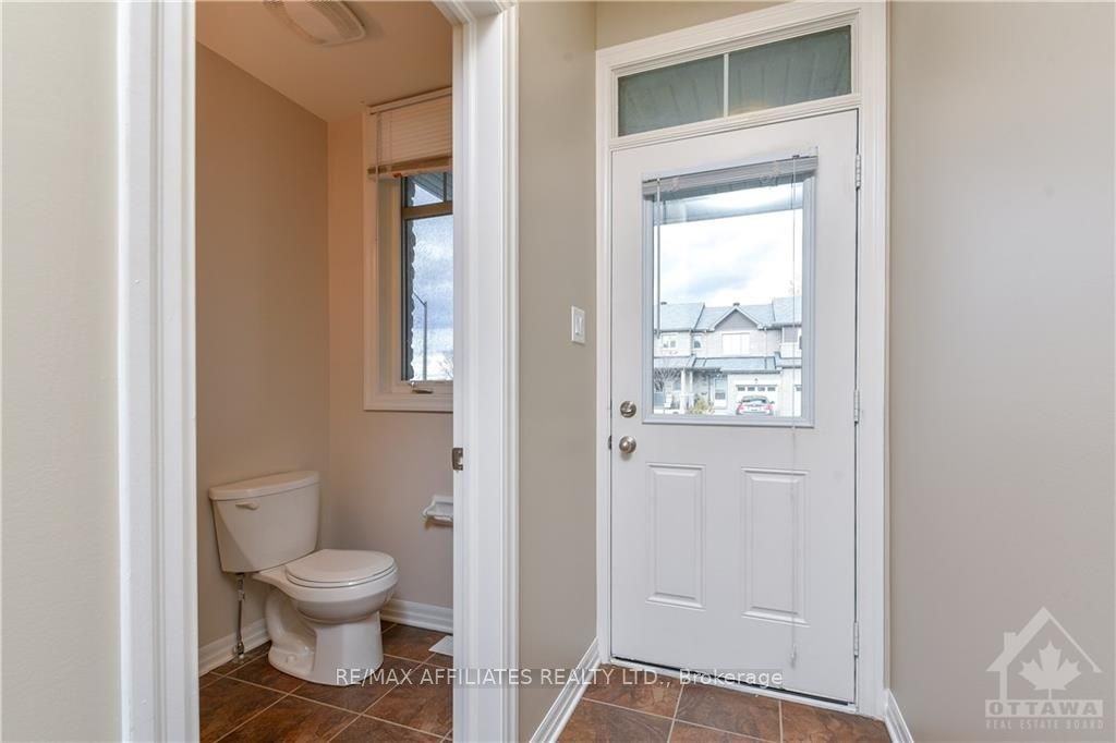 105 Hawkeswood Drive - Photo 2 of 26