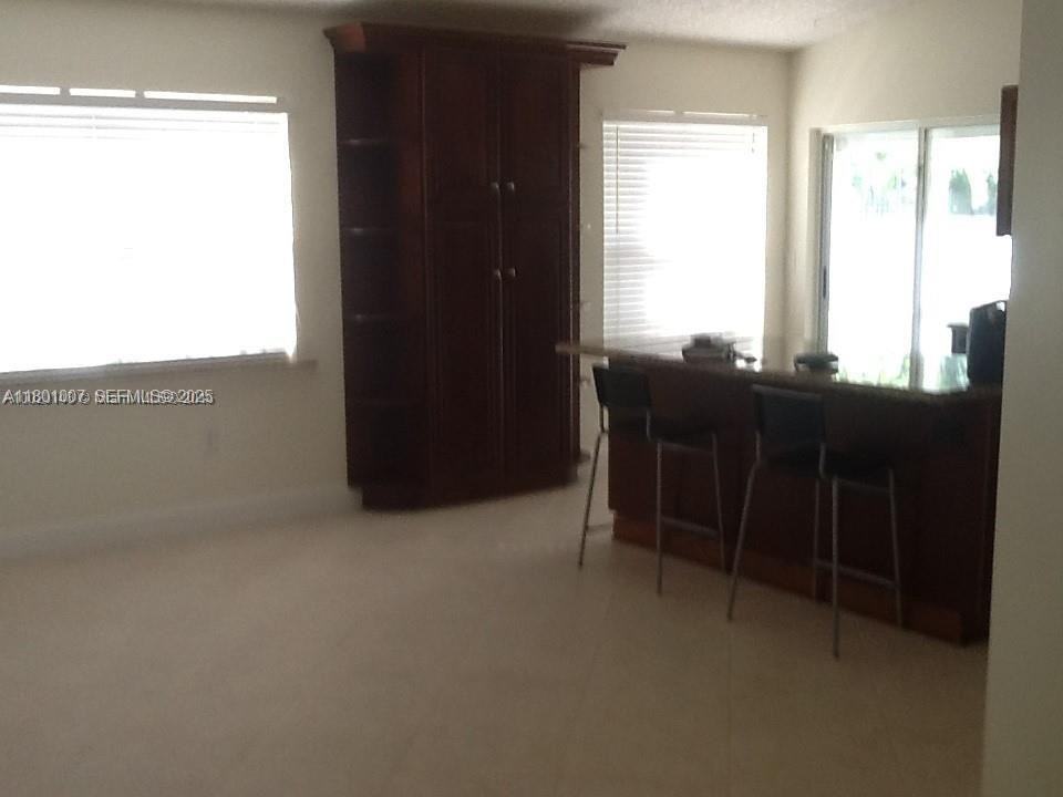 24 Gables Boulevard - Photo 2 of 8