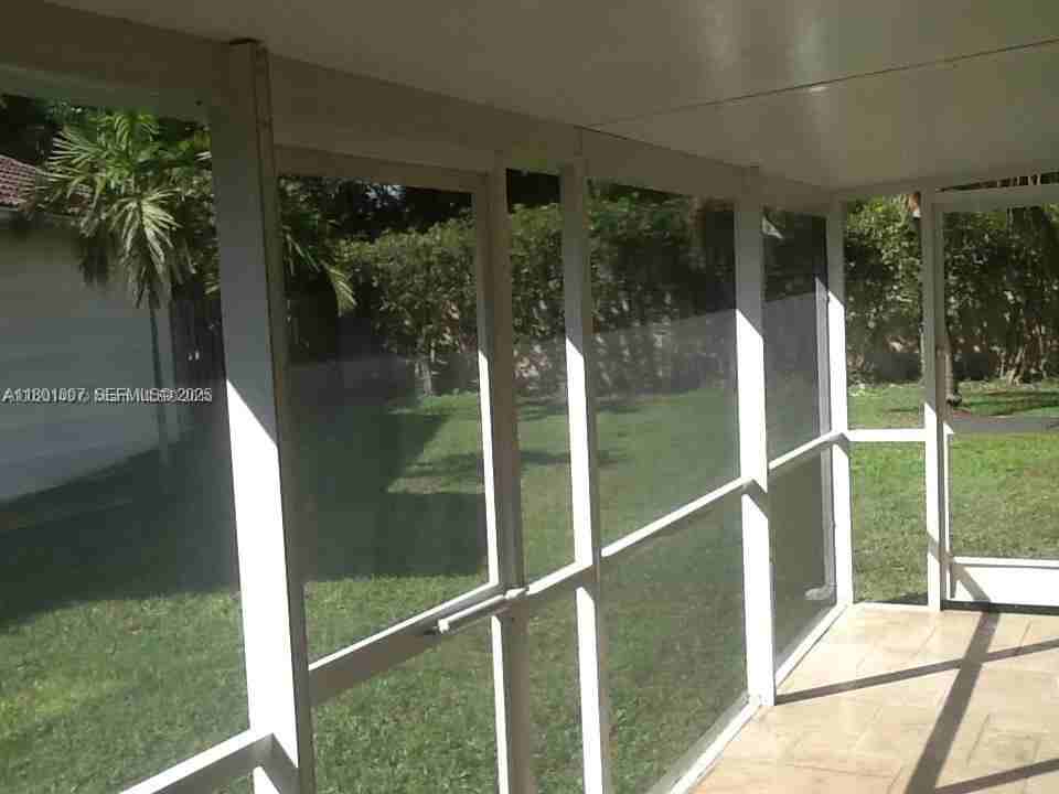 24 Gables Boulevard - Photo 4 of 8