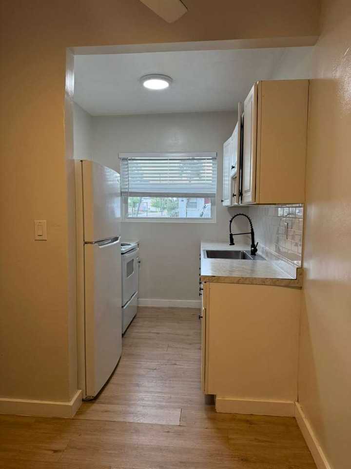 3700 Nw 58th Ave #1 - Photo 6 of 14