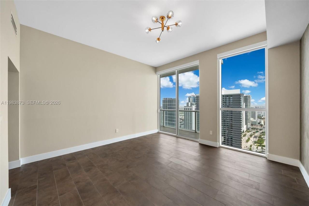 244 Biscayne Blvd - Photo 7 of 20