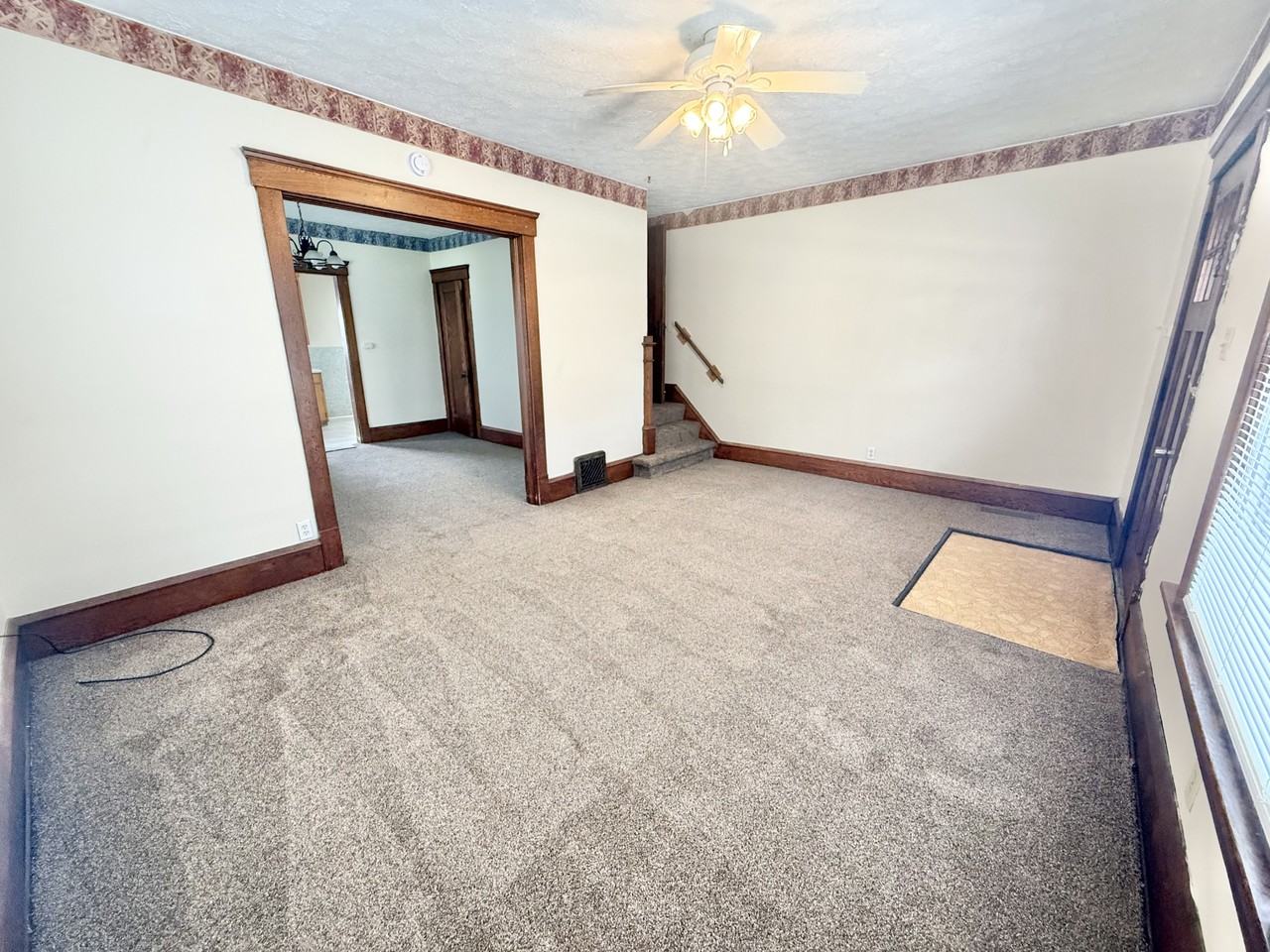 212 14th St Nw #212 - Photo 4 of 19