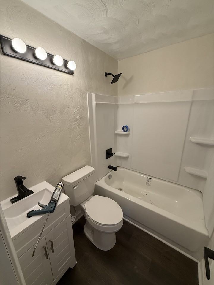 503 Henderson St #NA - Photo 5 of 10