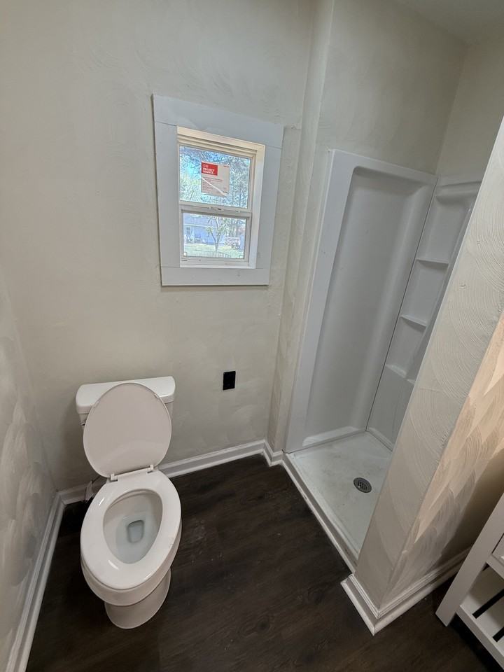 503 Henderson St #NA - Photo 6 of 10