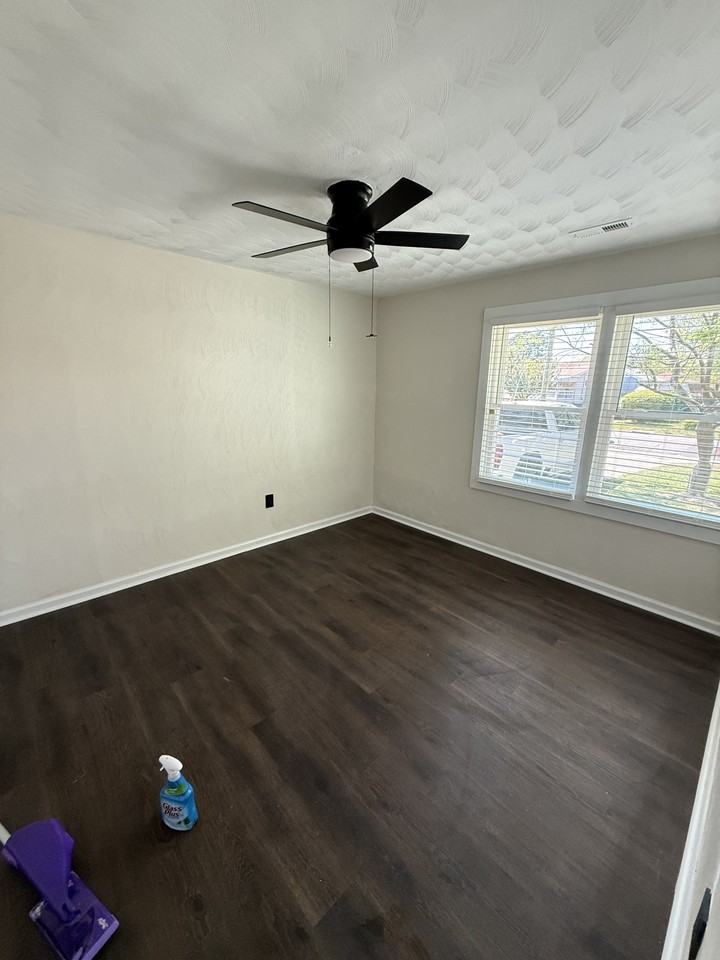 503 Henderson St #NA - Photo 7 of 10