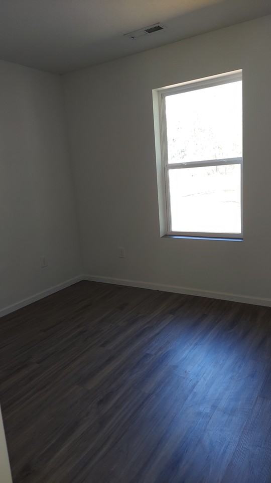 1020 S Singleton St #NA - Photo 2 of 8