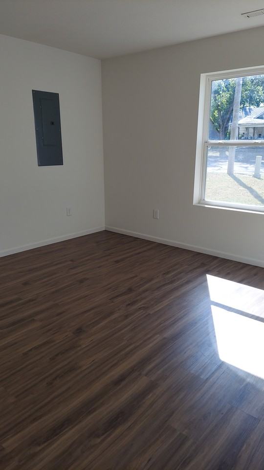 1020 S Singleton St #NA - Photo 7 of 8