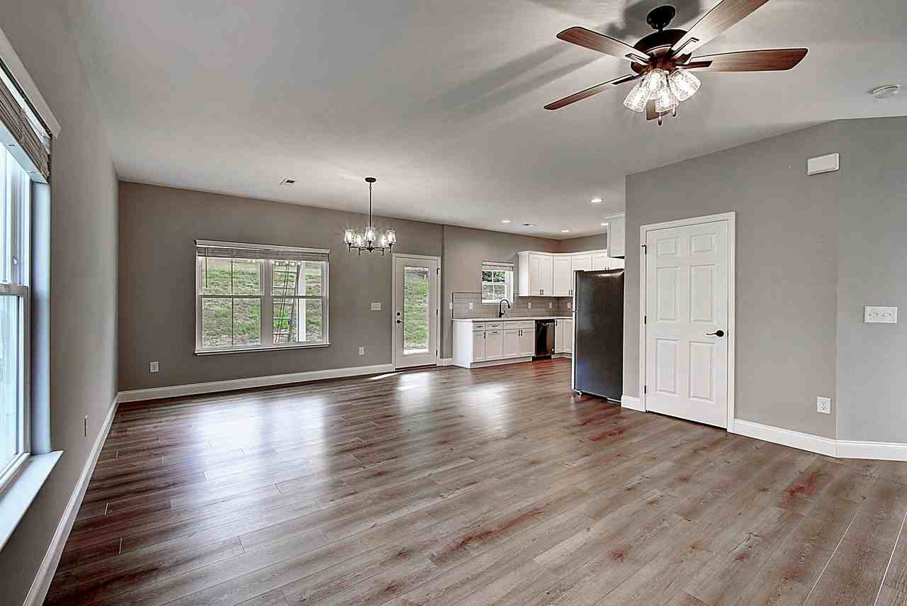 209 University Pkwy #NA - Photo 7 of 35