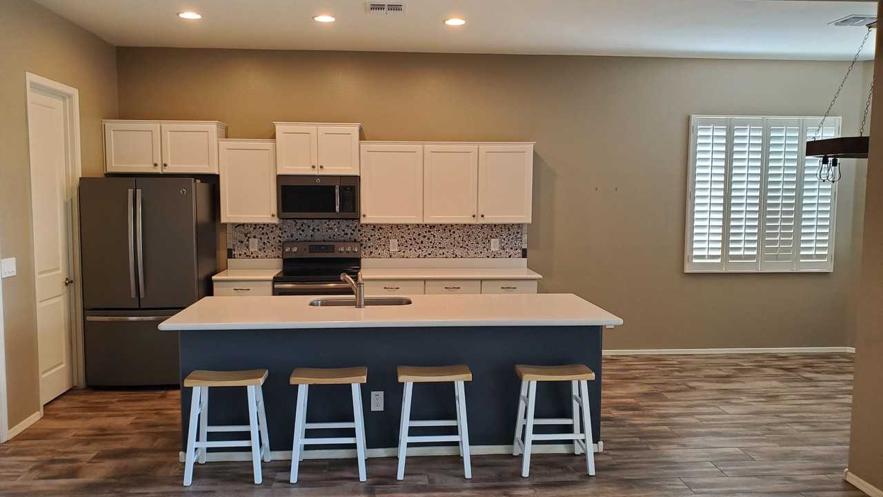 936 N Diaz St #NA - Photo 3 of 20