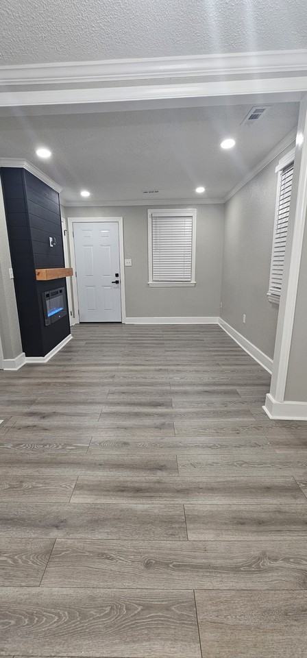 640 Homestead Ave #NA - Photo 5 of 15