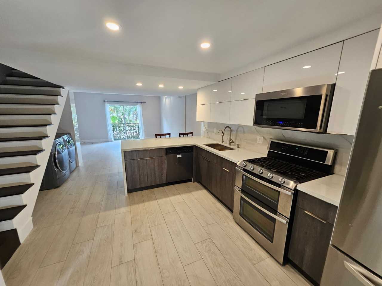 6707 N Kendall Dr #116 - Photo 5 of 17