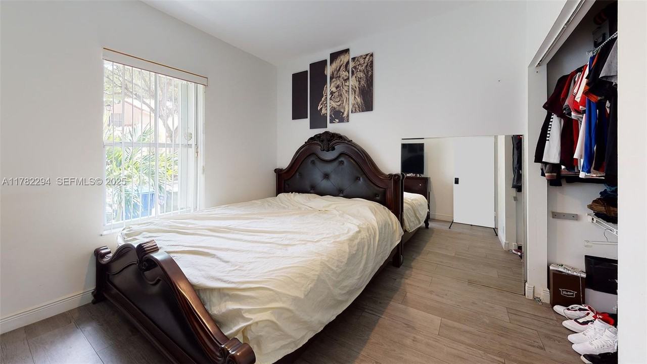 3965 Hyde Park Circle #3965 - Photo 3 of 23