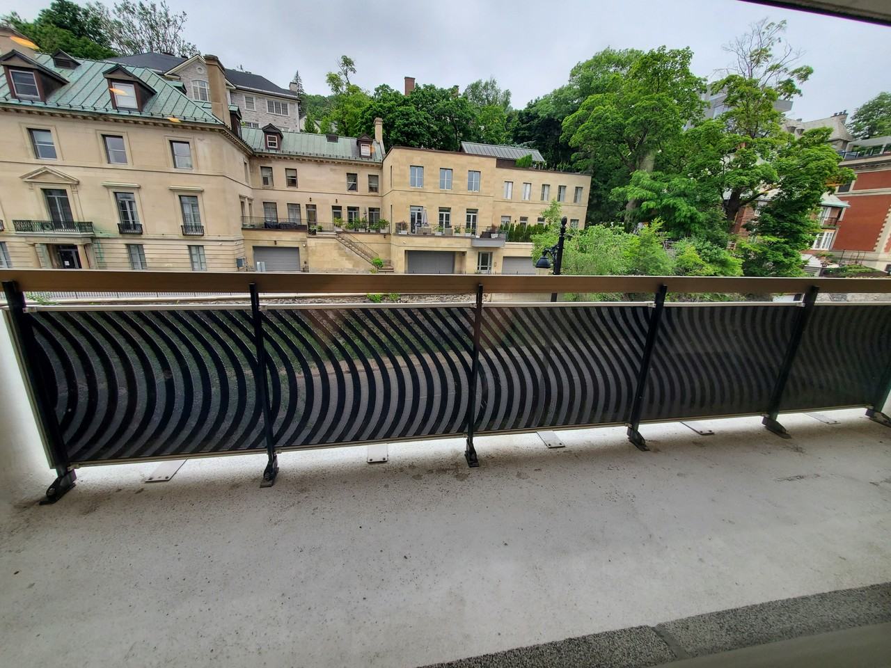 1400 Avenue des Pins Ouest - Photo 18