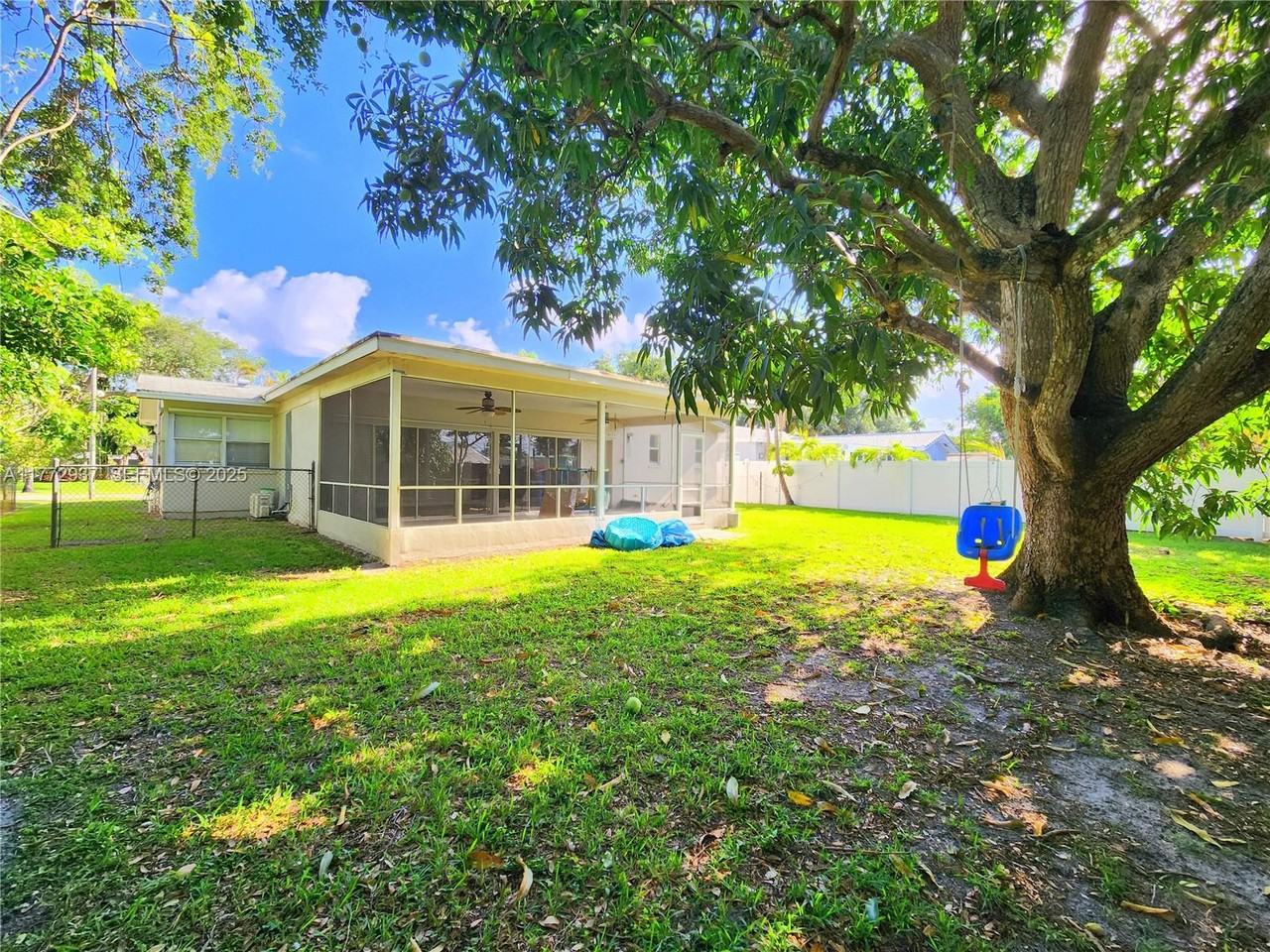 4108 Hayes Street - Photo 3 of 12