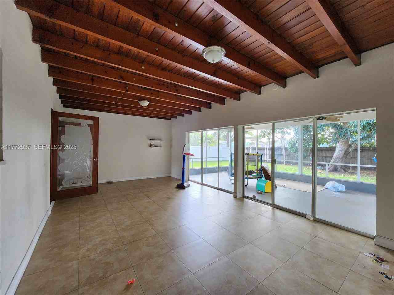 4108 Hayes Street - Photo 6 of 12