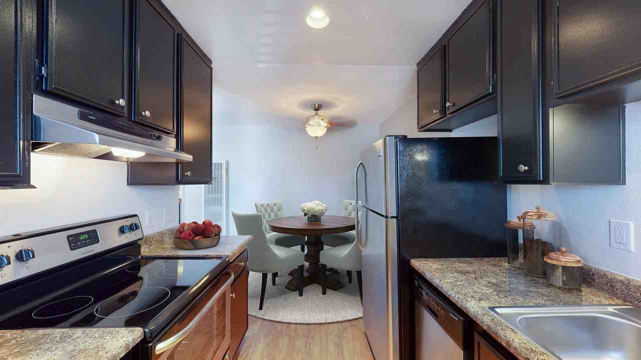 Arroyo Vista | Gated Apartments in San Diego with Modern Interiors - Photo 2 of 29