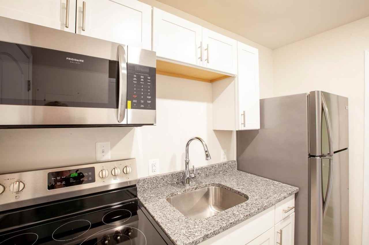 Brand New Luxury Living in the Heart of Belmont - Photo 3 of 50