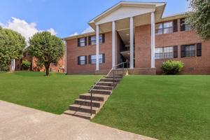 featured image of 103 S Ridge Dr