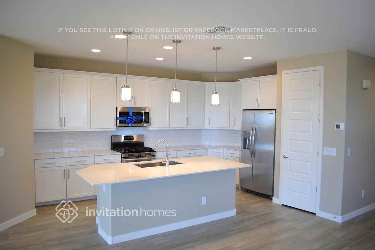 19865 W Turney Ave - Photo 4 of 8