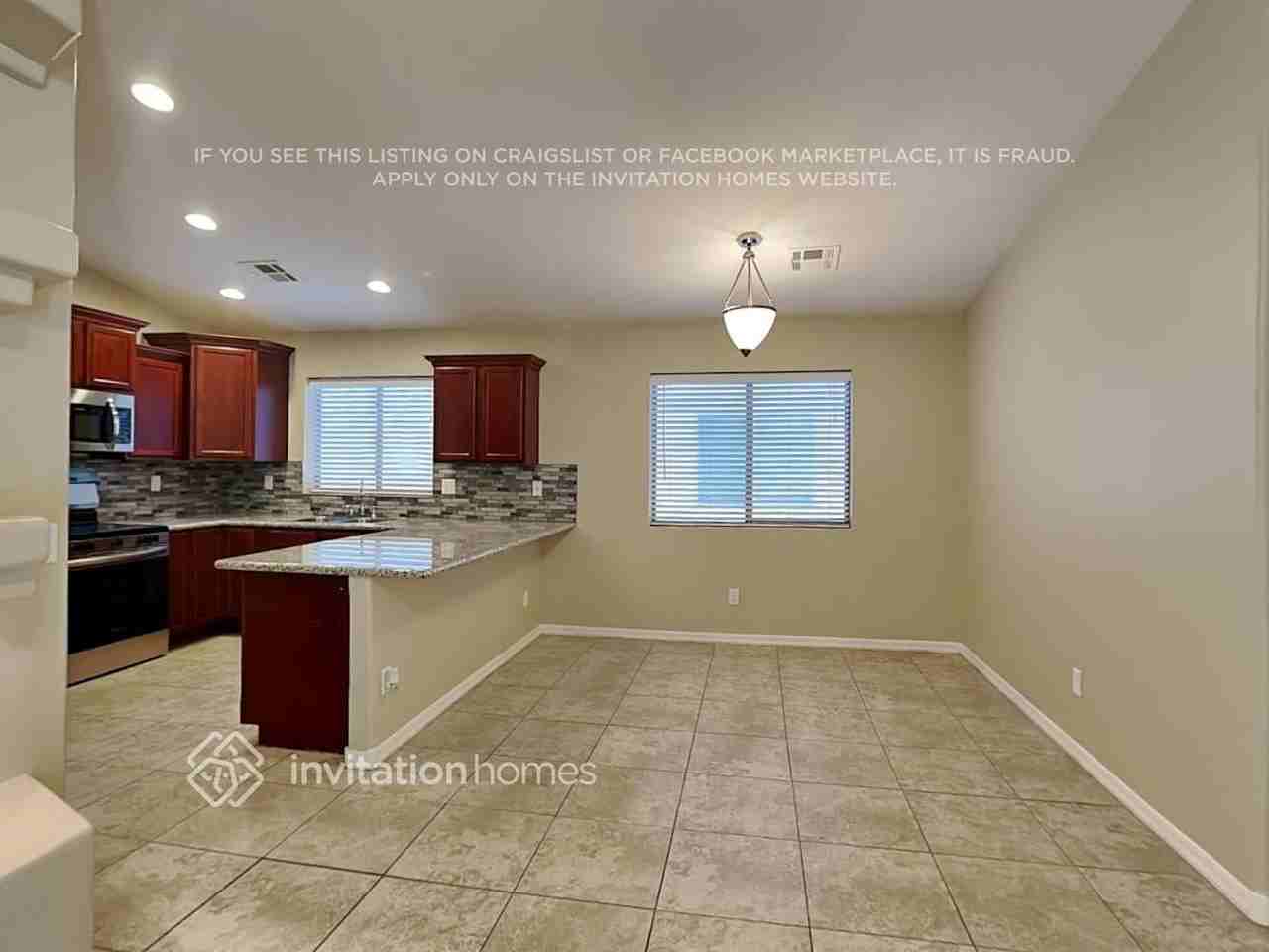 1352 E Kelsi Ave - Photo 5 of 18