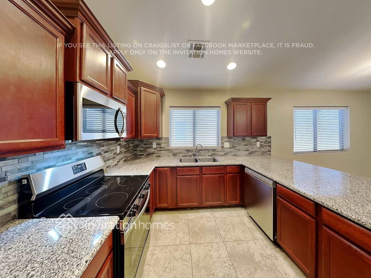 1352 E Kelsi Ave - Photo 6 of 18