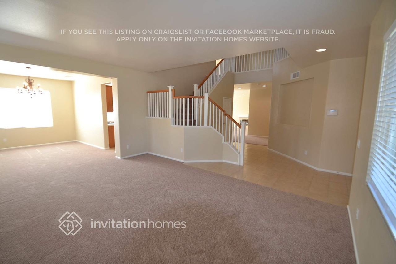 44338 Raven Ln - Photo 2 of 23