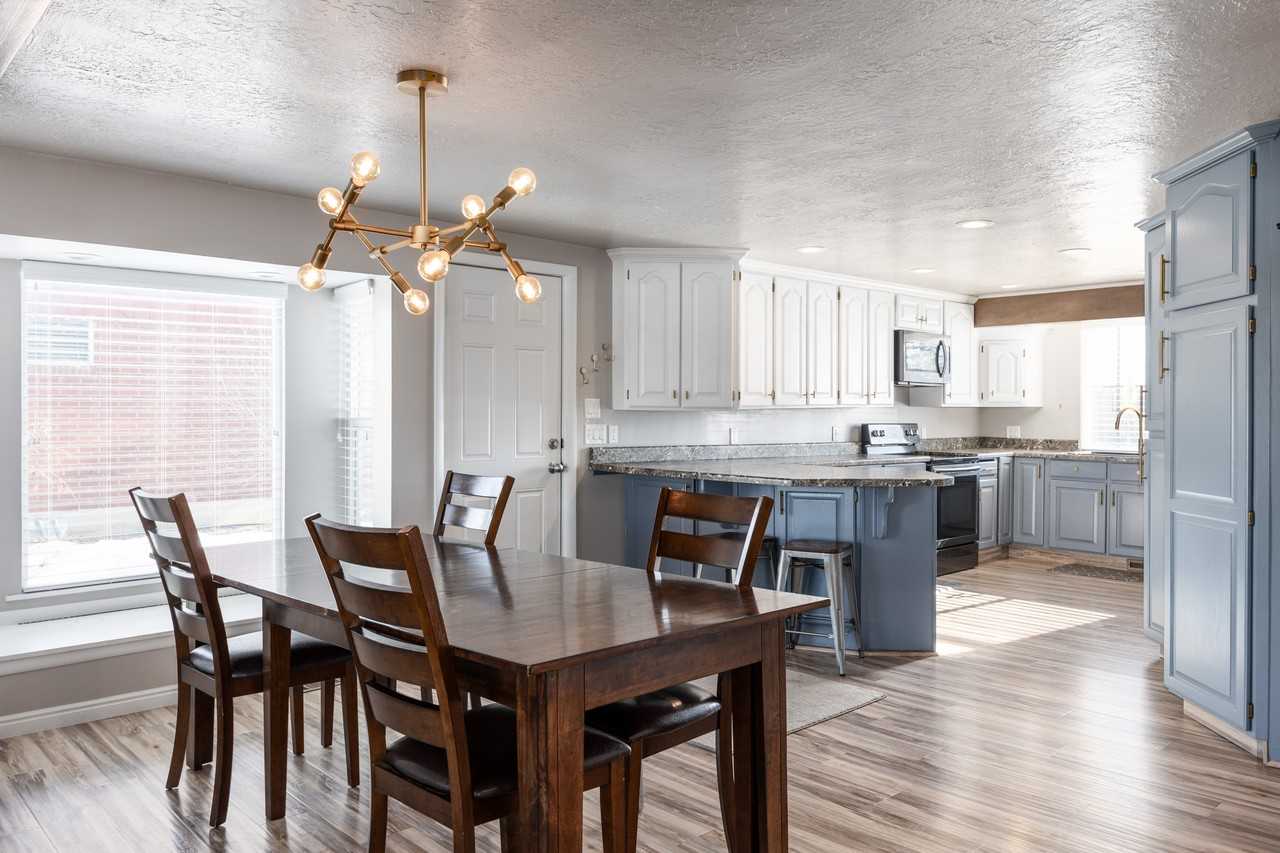 185 E Carlson Ave - Photo 5 of 24