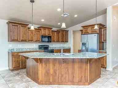 445 Nwest Cir - Photo 2 of 23