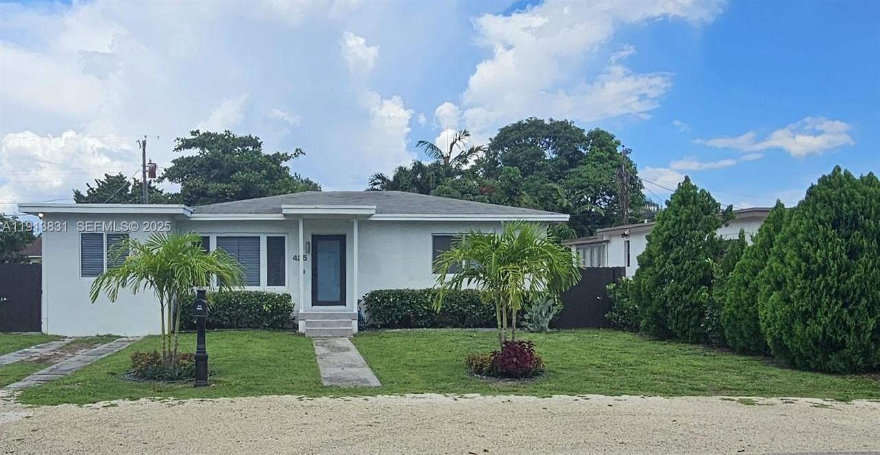 425 Northeast 109th Street - Photo 5 of 15