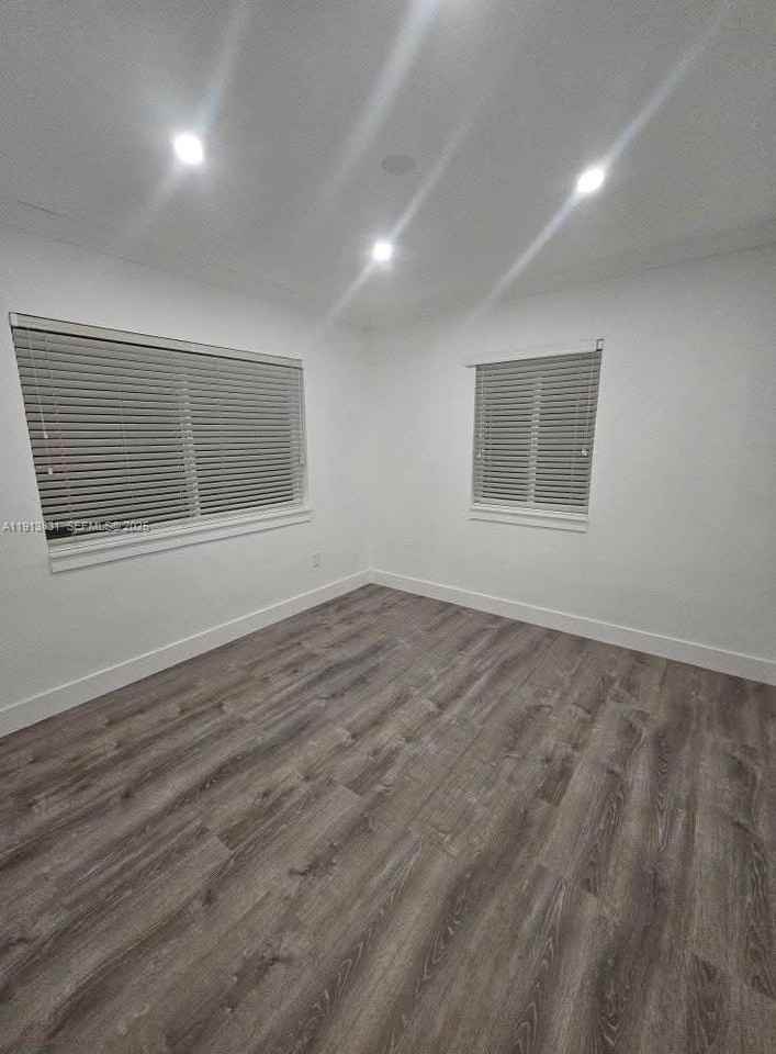 425 Northeast 109th Street - Photo 6 of 15