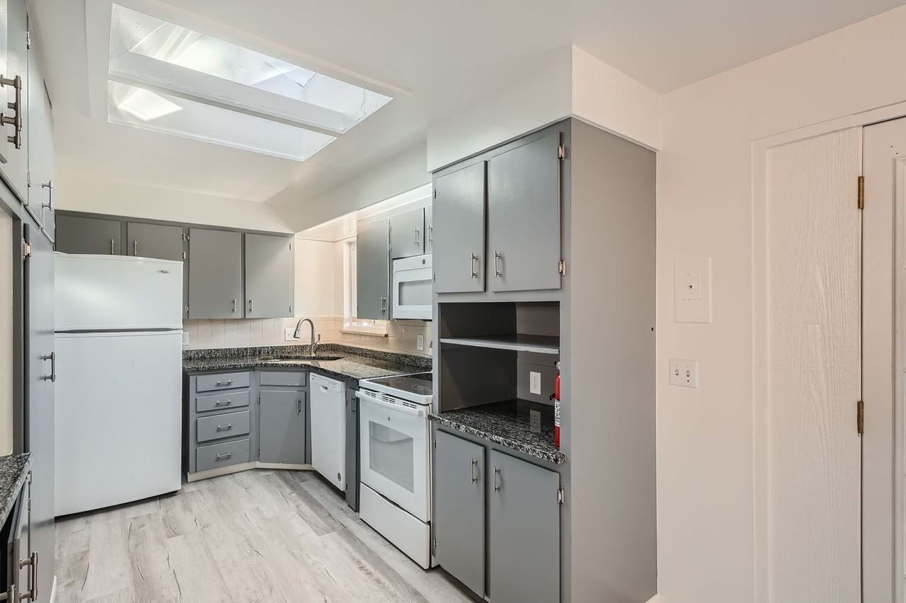 10371 W 12th Ave - Photo 4 of 24