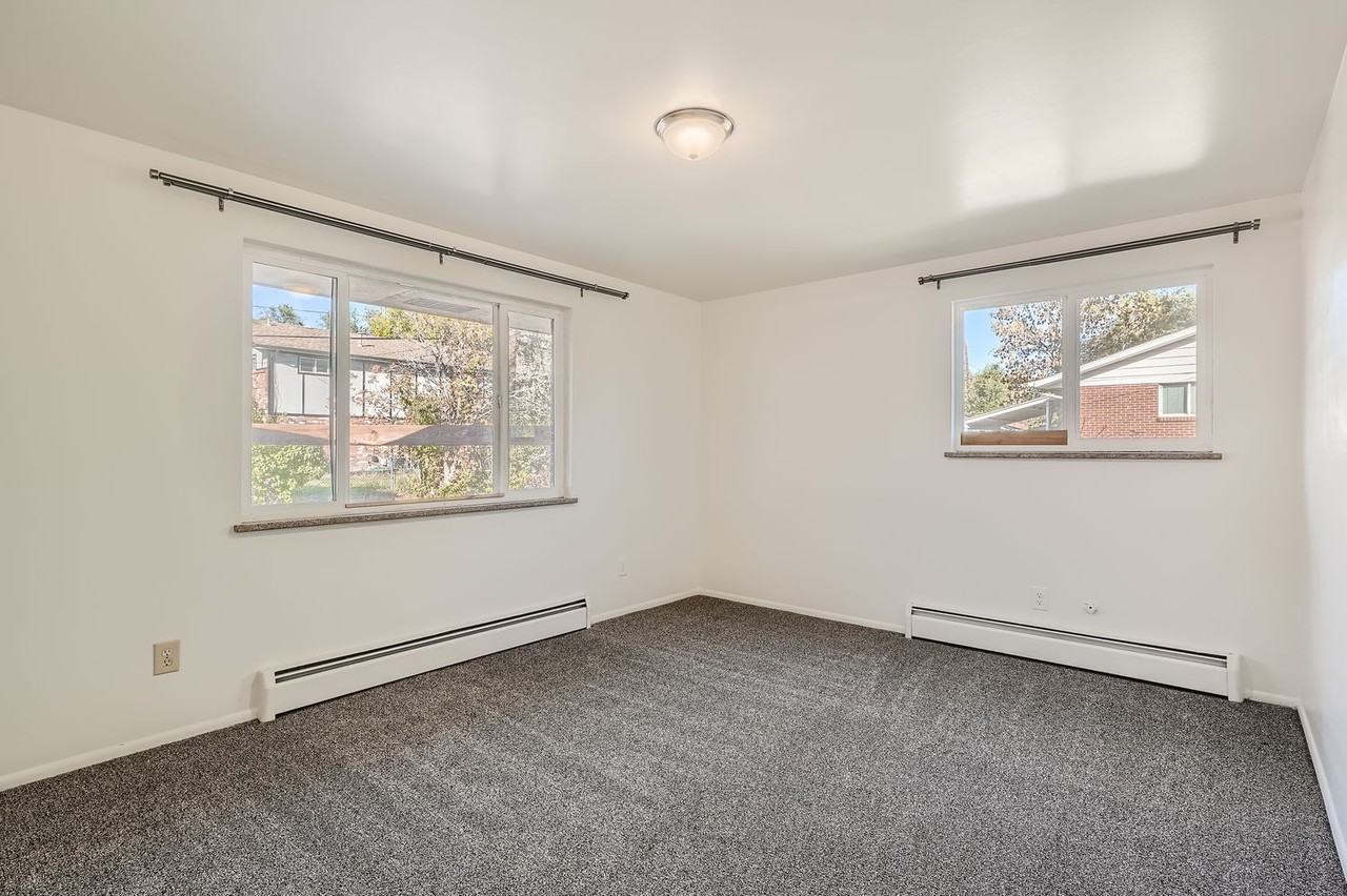 10371 W 12th Ave - Photo 6 of 24