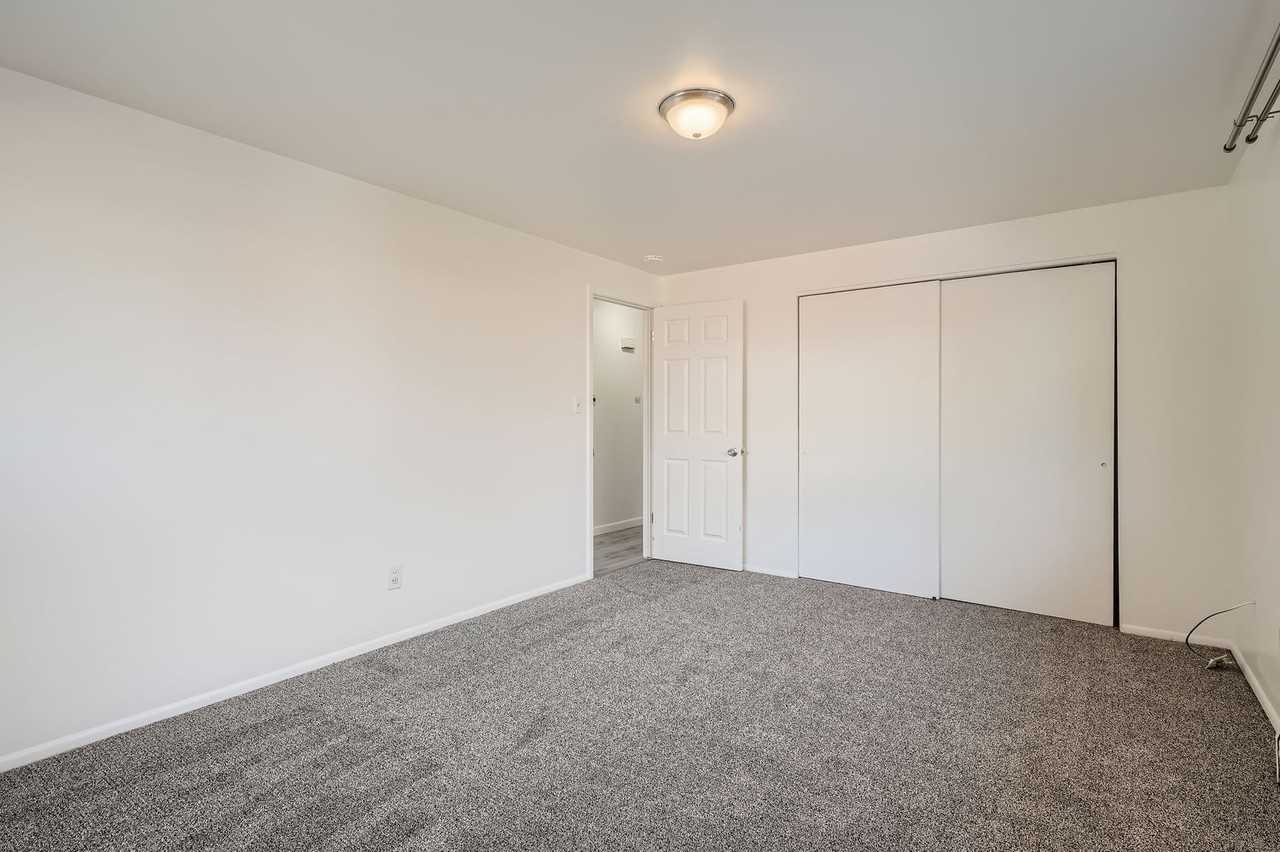 10371 W 12th Ave - Photo 7 of 24