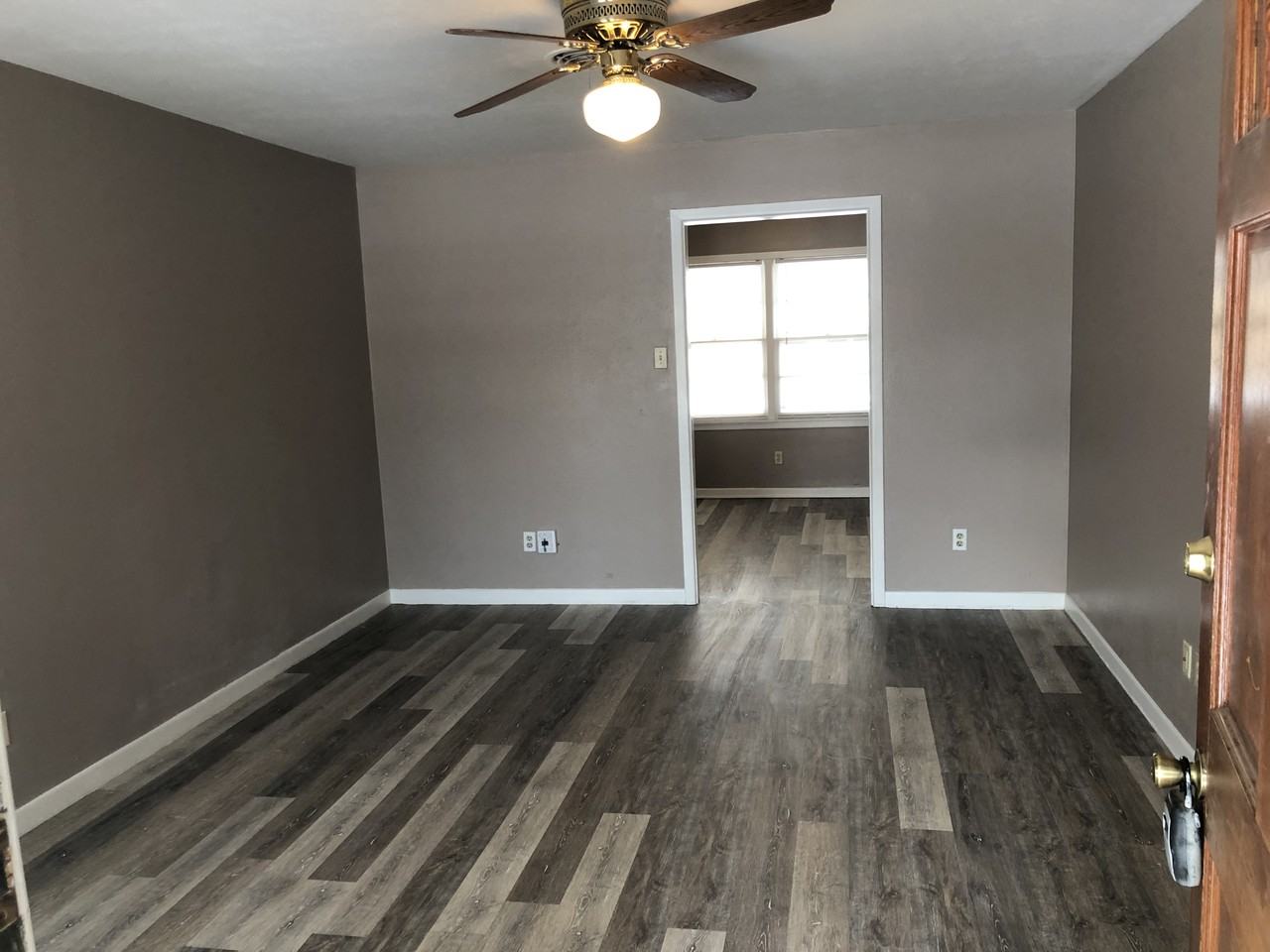 4708 43rd St - Photo 2 of 10