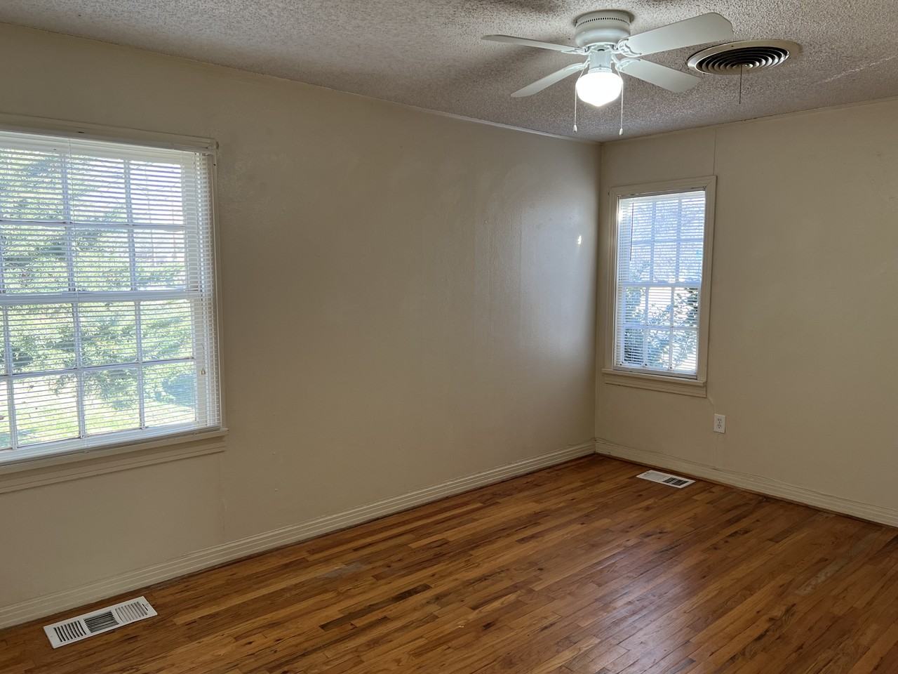 3601 23rd St #A - Photo 5 of 11