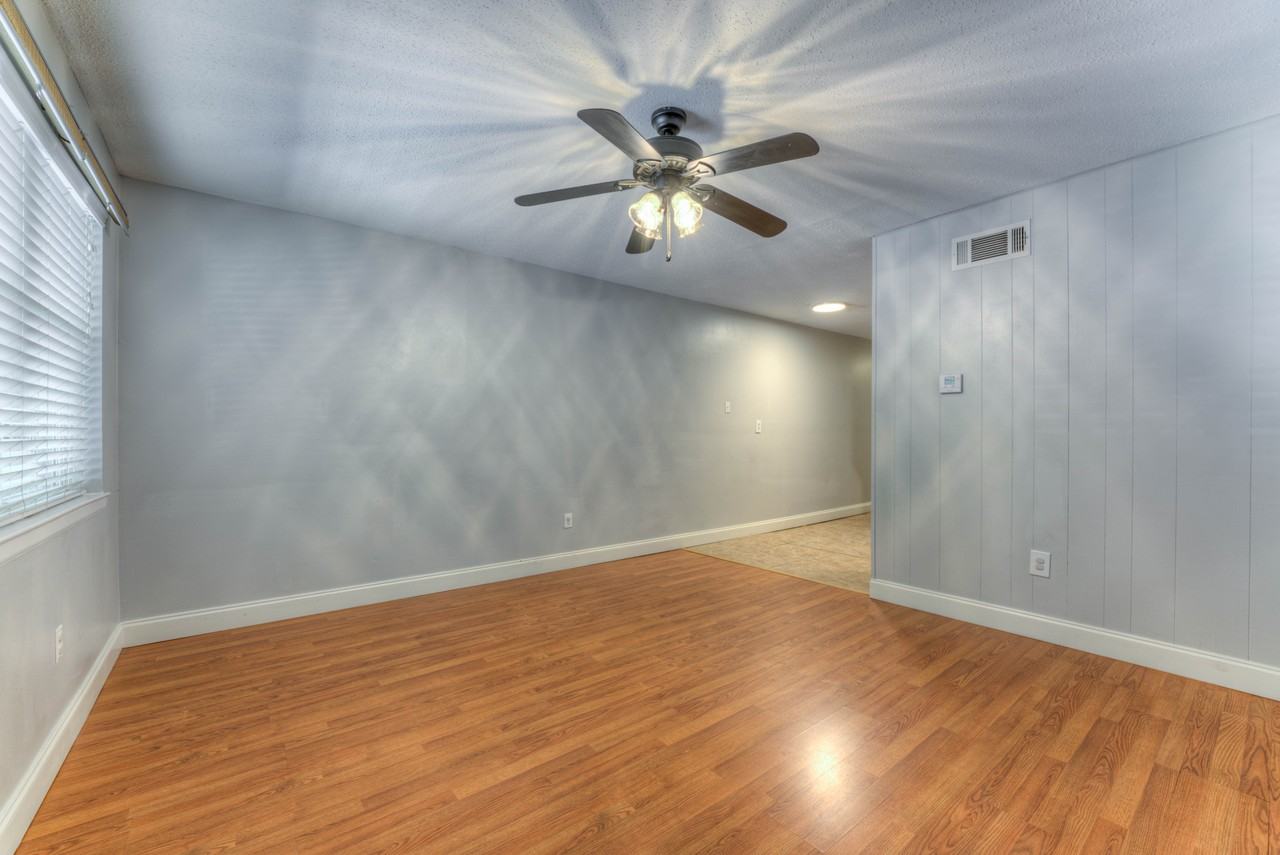 779 779/781 Metcalf Place, #779 - Photo 3 of 12
