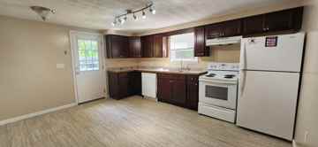 featured image of 424 Carthage Ave #1