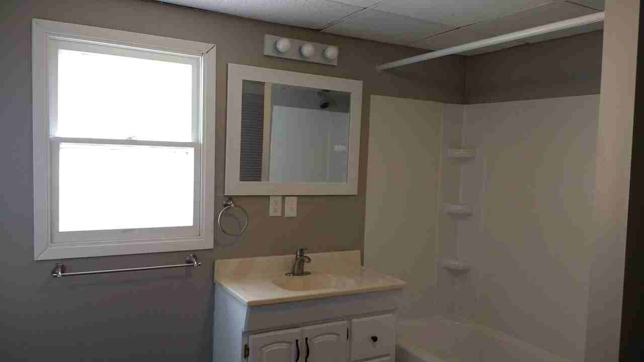 901 1st St N - Photo 3 of 16