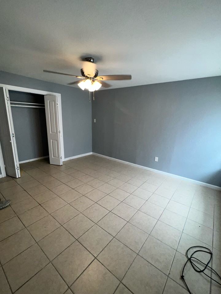 307 W Alice Ave - Photo 6 of 15