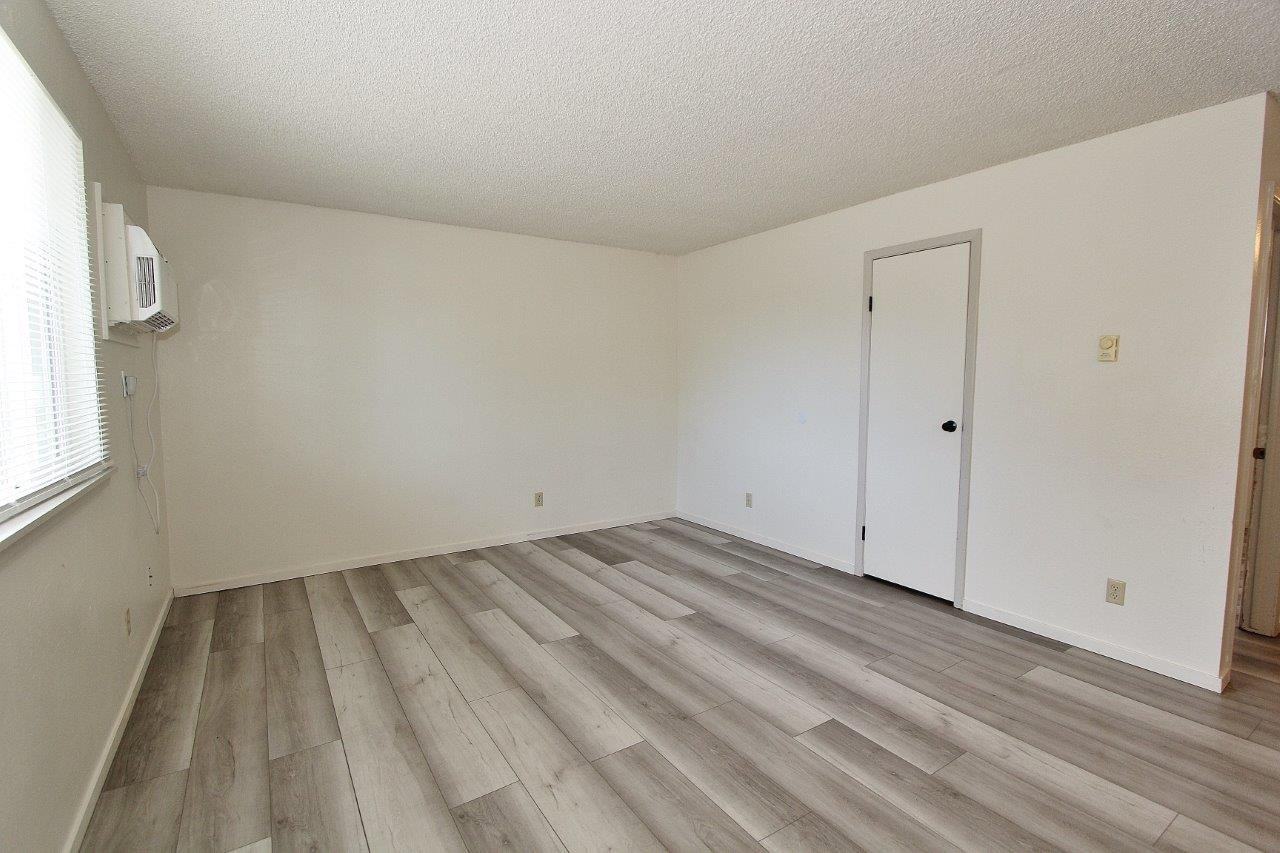 1806 Sunset Ave - Photo 2 of 20