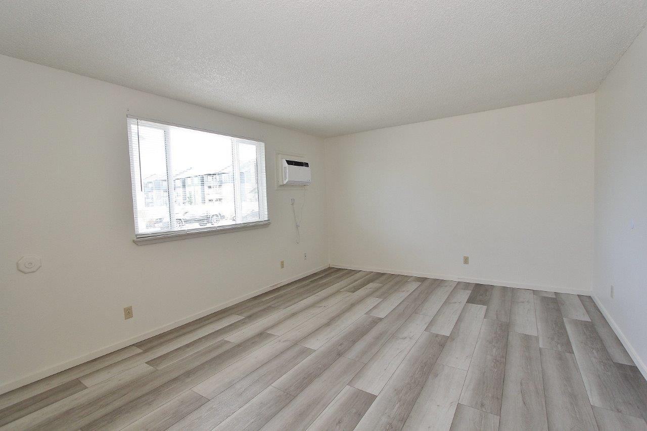 1806 Sunset Ave - Photo 3 of 20