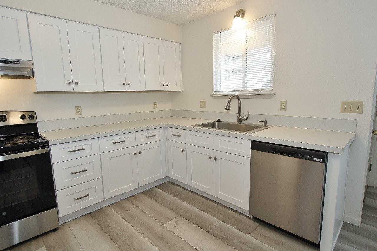 1806 Sunset Ave - Photo 6 of 20