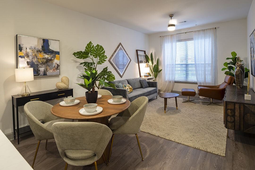 4858 Westpark Dr #33TT - Photo 2 of 11