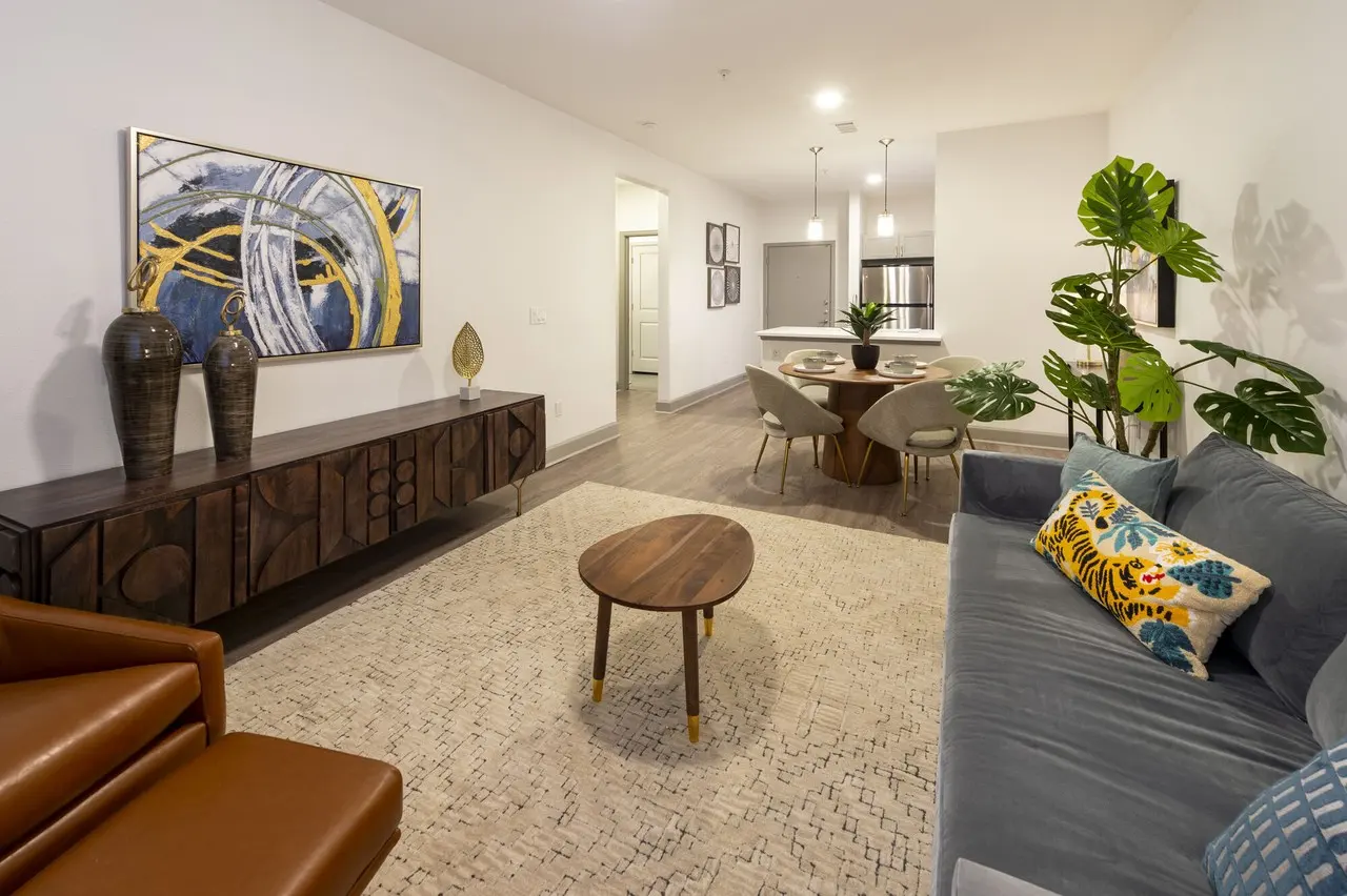 4858 Westpark Dr #33TT - Photo 3 of 11