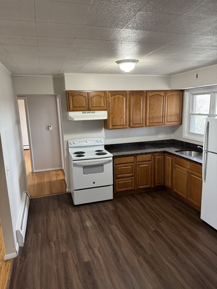 61 Vandenburgh Ave #15 - Photo 3 of 9